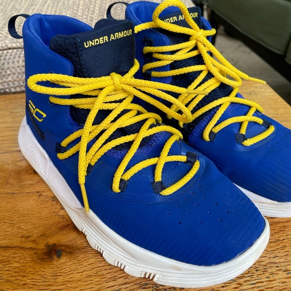Under Armour Youth Curry 3zero2 Royal Blue High top Athletic Shoes - Picture 1 of 13